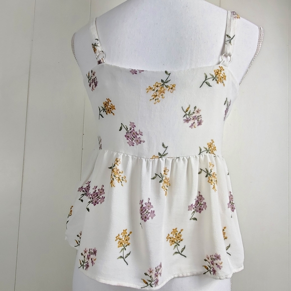 Hollister White Floral Tank Top - Picture 5 of 8